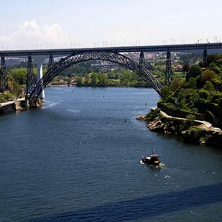 Royal Suites Riverview By Homing Apartment Porto