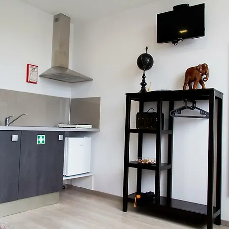 Royal Suites Riverview By Homing Apartment
