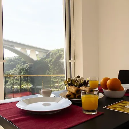Royal Suites Riverview By Homing Apartment
