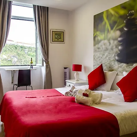 Apartment Royal Suites Riverview By Homing