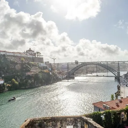 Royal Suites Riverview By Homing Porto