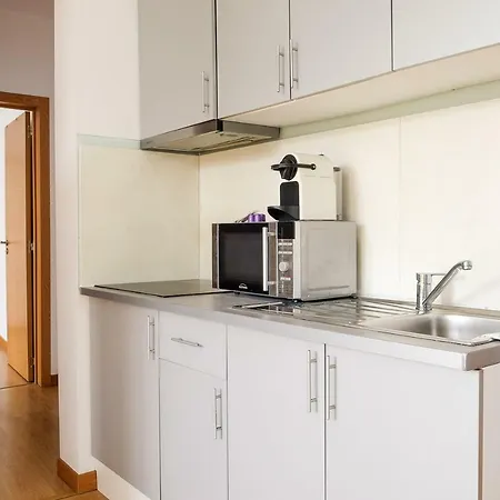 Royal Suites Riverview By Homing Apartment